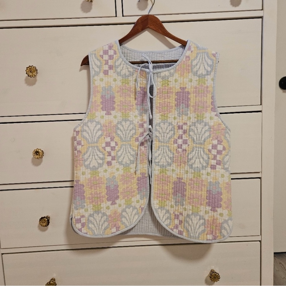 Damson Madder Pastel Quilted Vest with Tie Closure